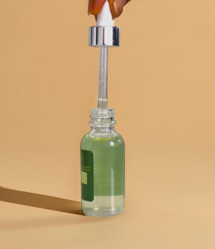 Moringlow :Nourishing Oil cleanser with superfood Moringa & vitamin E